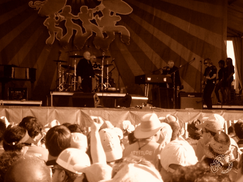 Joe Cocker - New Orleans Jazz & Heritage Festival - April 2009